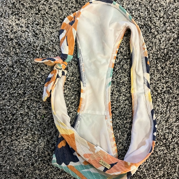 NWOT Roxy Bikini - Picture 3 of 3